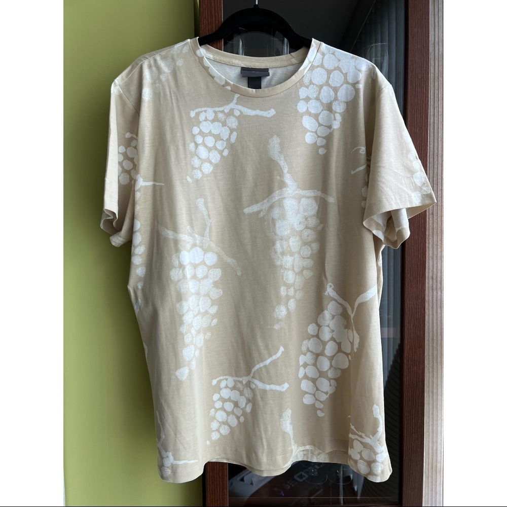 💗2 for 1 Deal💗 H&M Beige & White Print T-shirt / Large
